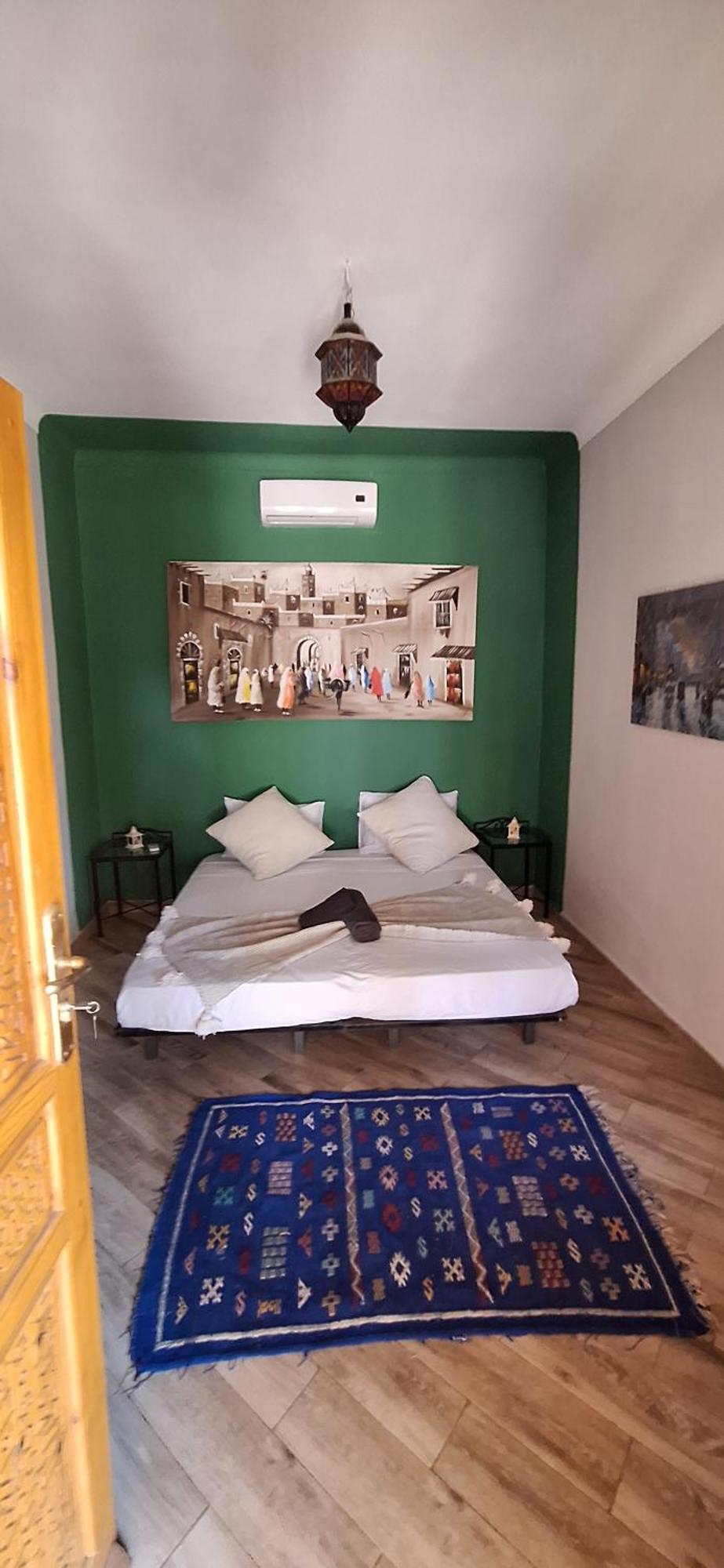 Jenny Lynn Hotel Tazrou ภายนอก รูปภาพ
