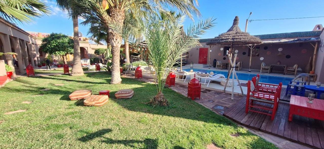 Jenny Lynn Hotel Tazrou ภายนอก รูปภาพ