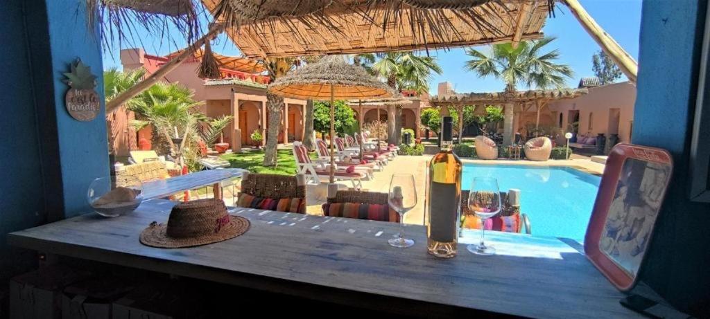 Jenny Lynn Hotel Tazrou ภายนอก รูปภาพ