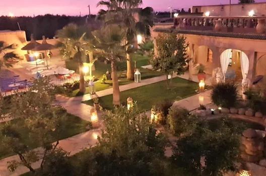 Jenny Lynn Hotel Tazrou ภายนอก รูปภาพ