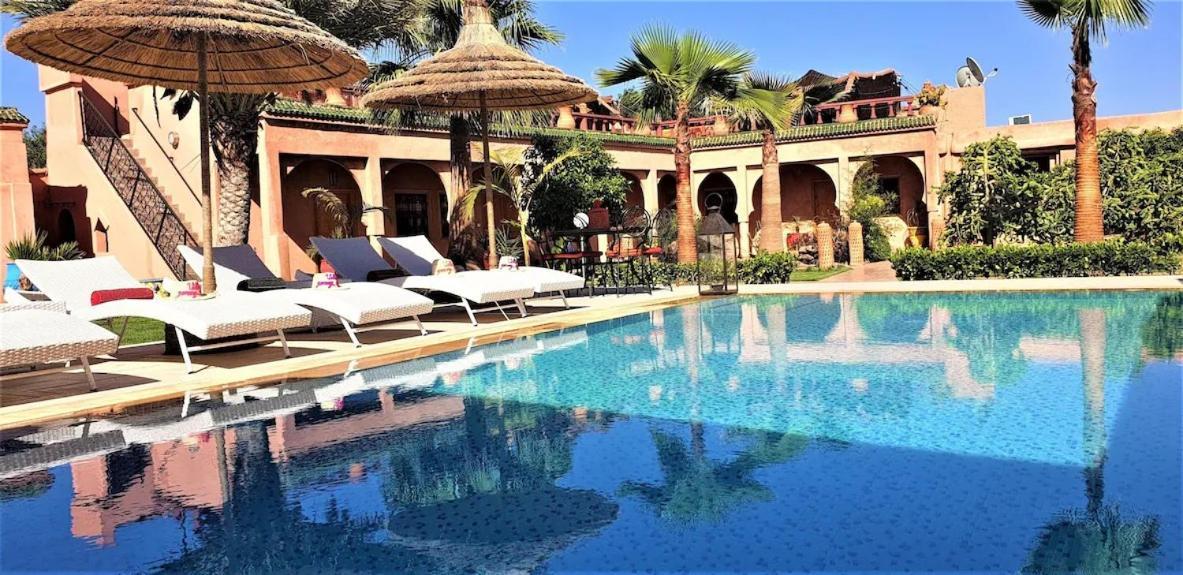 Jenny Lynn Hotel Tazrou ภายนอก รูปภาพ