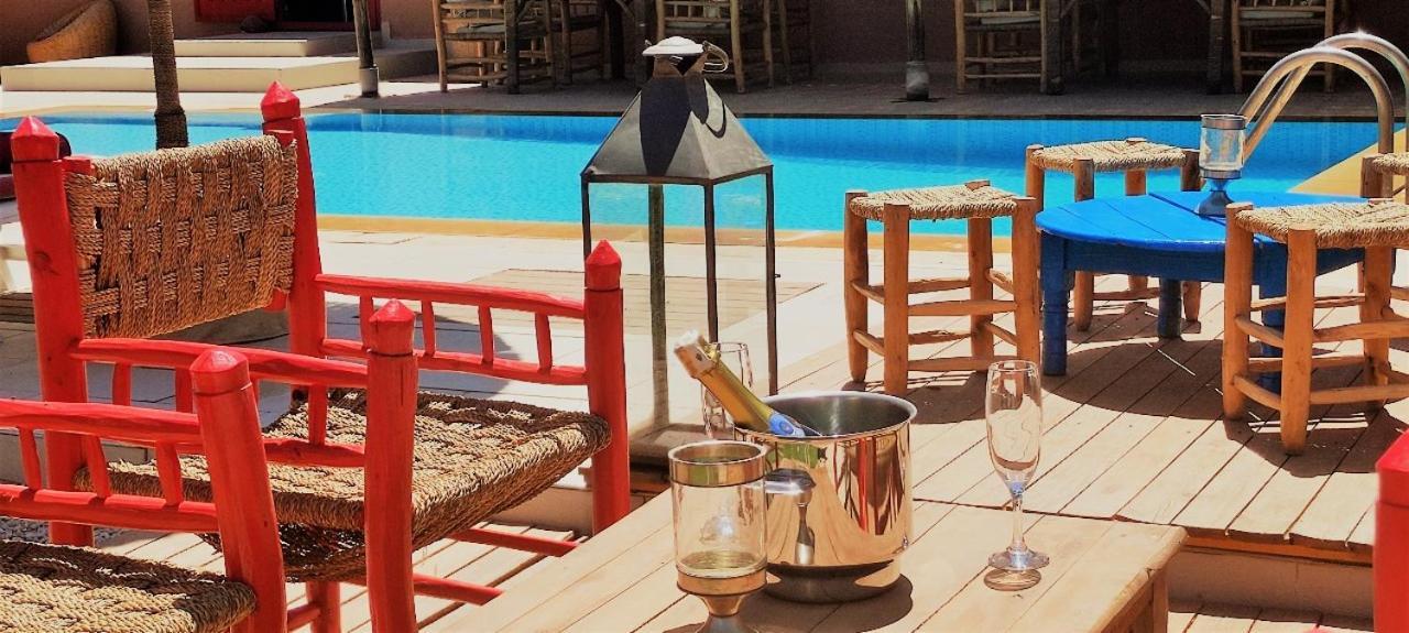 Jenny Lynn Hotel Tazrou ภายนอก รูปภาพ
