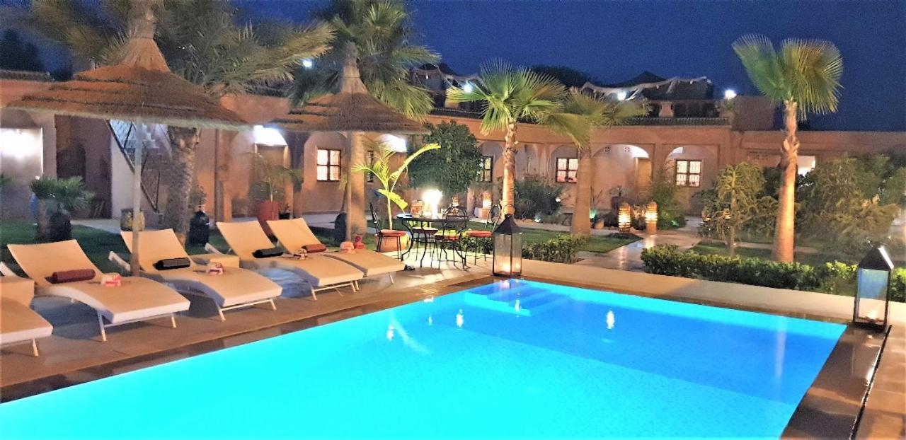 Jenny Lynn Hotel Tazrou ภายนอก รูปภาพ
