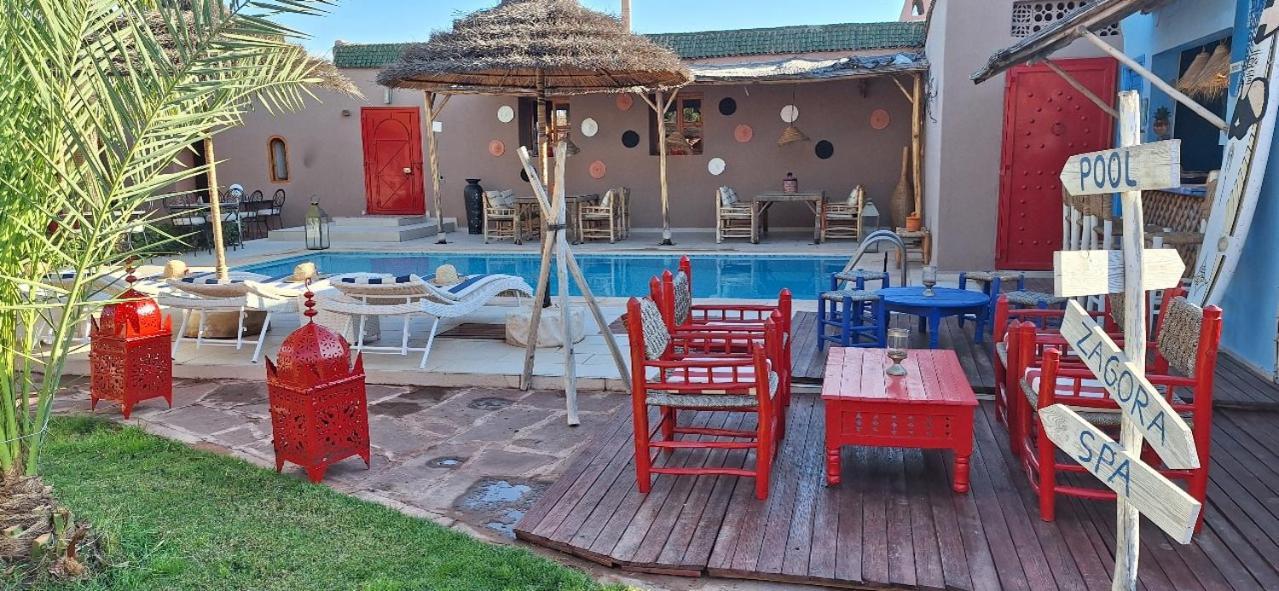Jenny Lynn Hotel Tazrou ภายนอก รูปภาพ