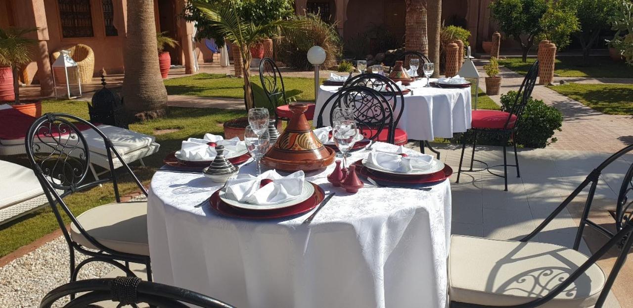 Jenny Lynn Hotel Tazrou ภายนอก รูปภาพ